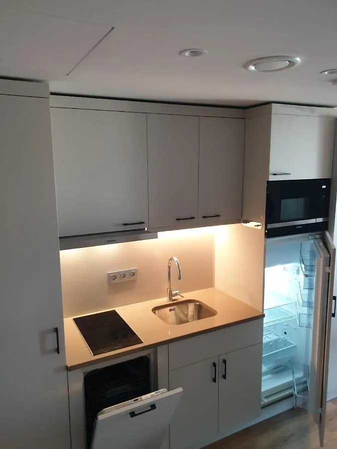 Adagio Antwerp City Center 3*,  בלגיה