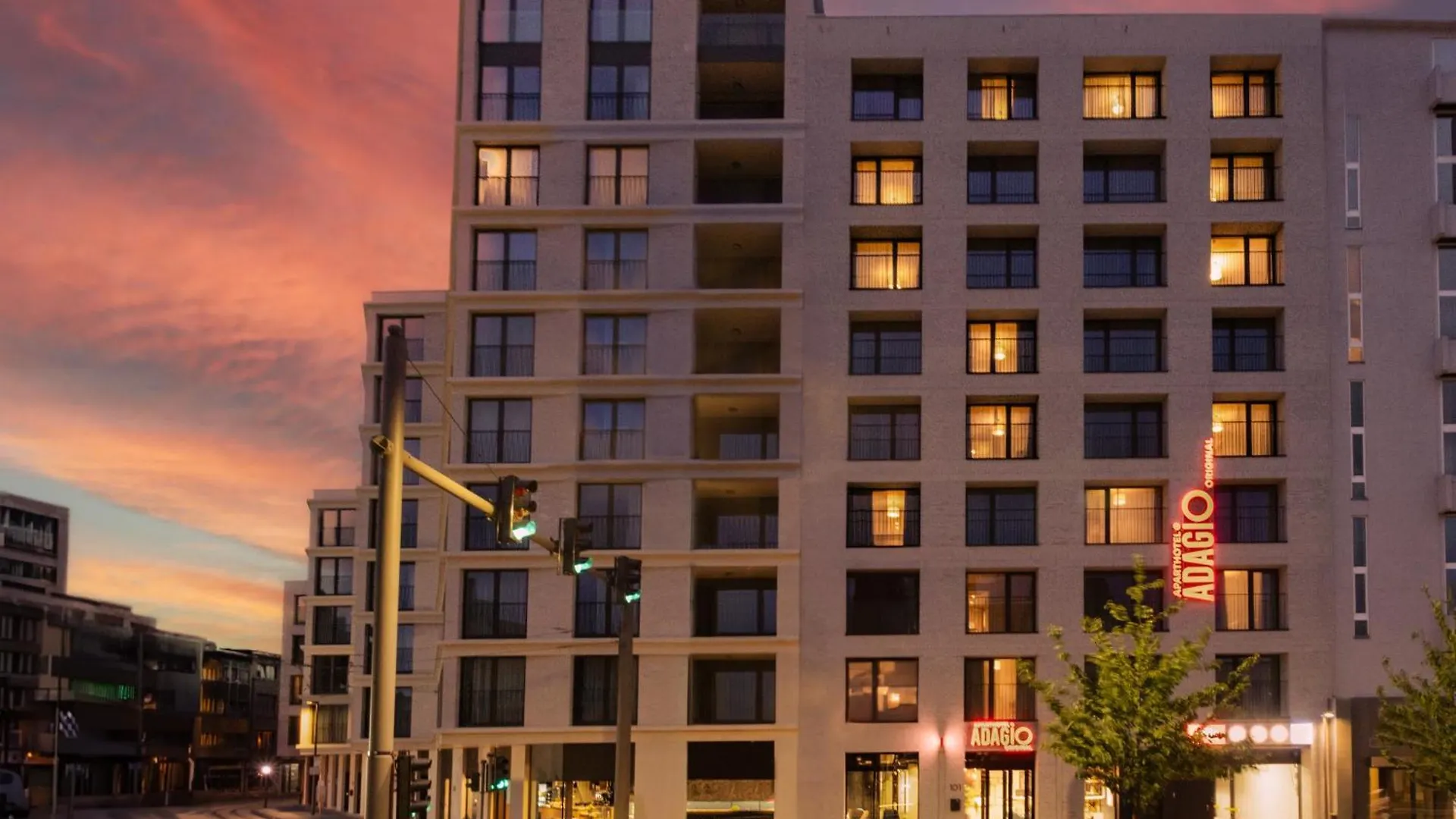 Adagio Antwerp City Center מלון